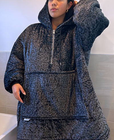 ADULT BLANKET HOODIE - BLACK LEOPARD