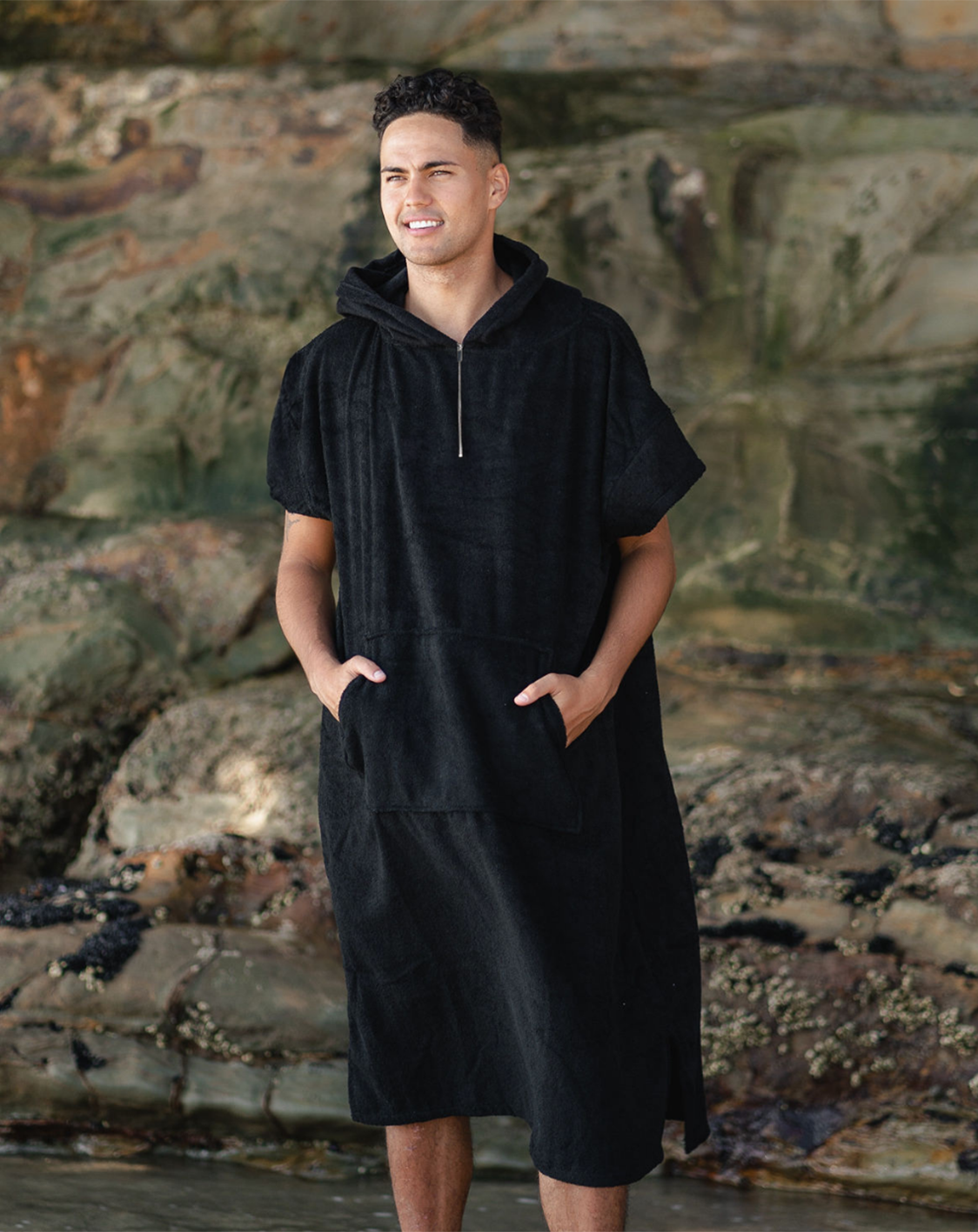 ADULTS TOWEL PONCHO - QUARTER ZIP - BLACK