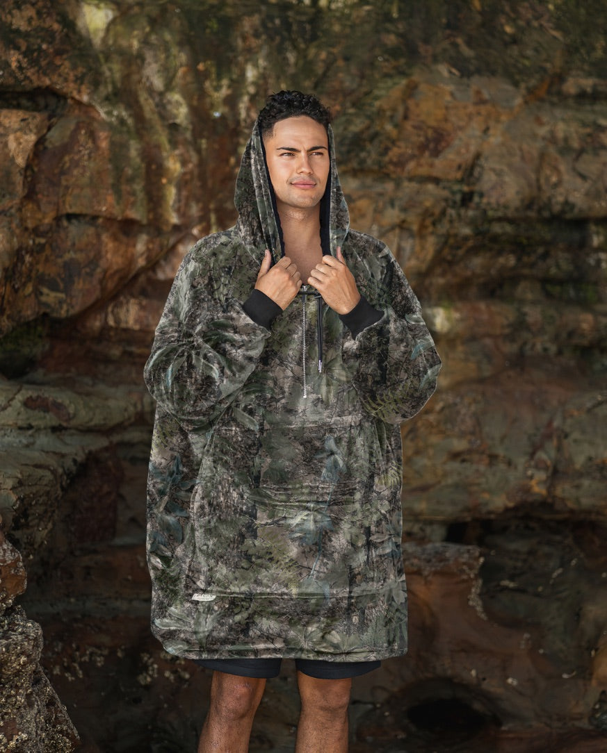 ADULT BLANKET HOODIE - CAMO GREEN